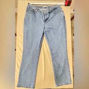 Lee Women's Relaxed Fit Straight Jeans Light Blue Denim Stretch 5-Pocket Button